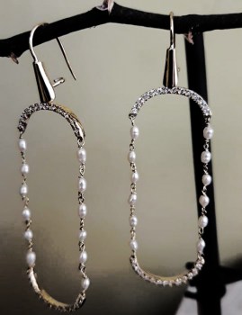 Σκουλαρίκια